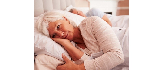 ¿Por qué dormimos menos al hacernos mayores?